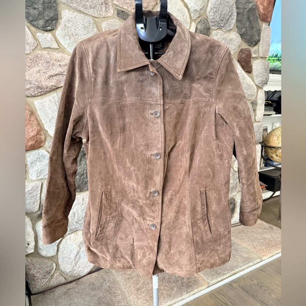 BGSD women’s leather / suede jacket. Size 1X
Excellent condition, never worn